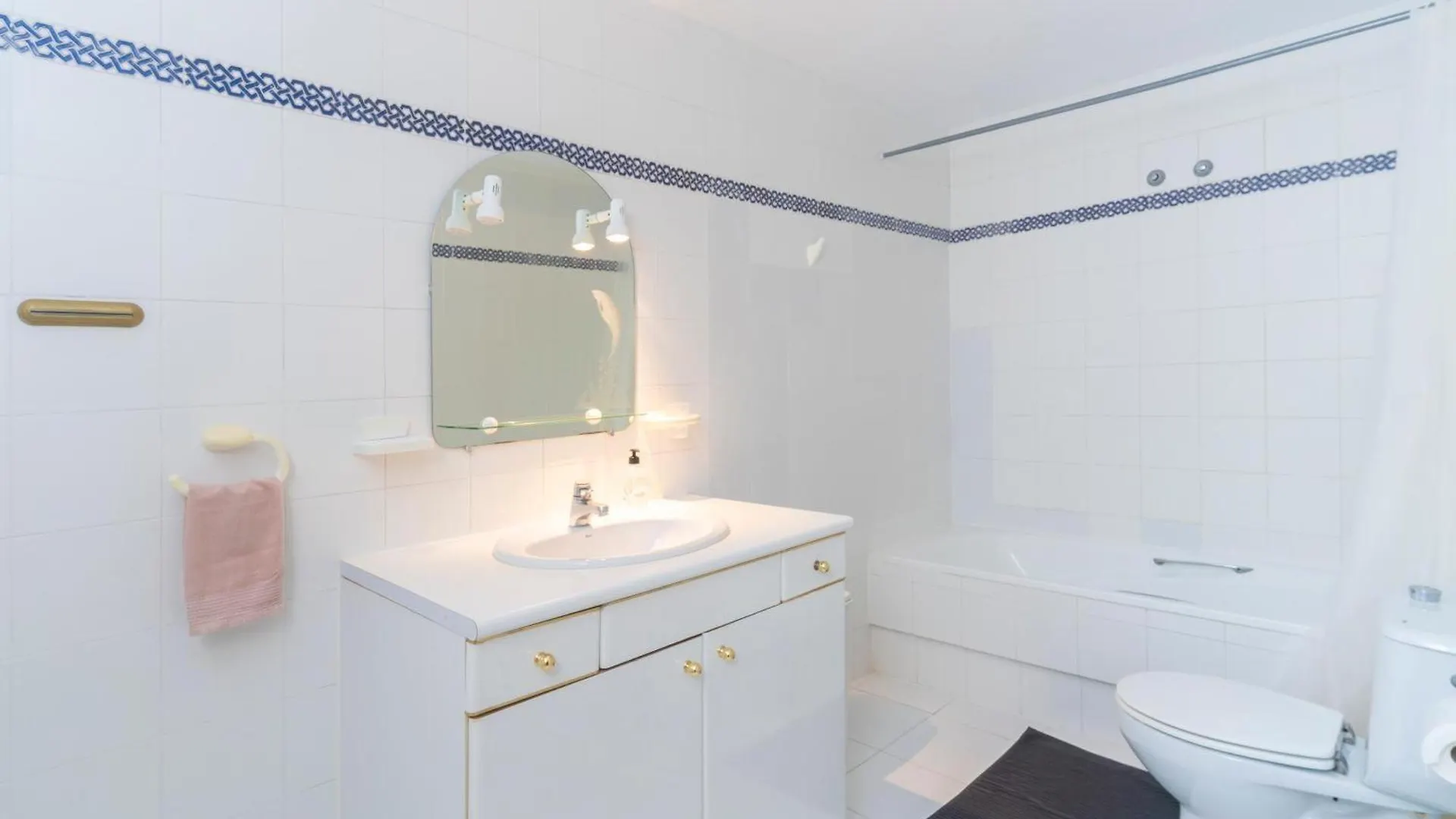 Bienvenidos Al Nordic Royal Club Apartment Estepona 0*,  Spain